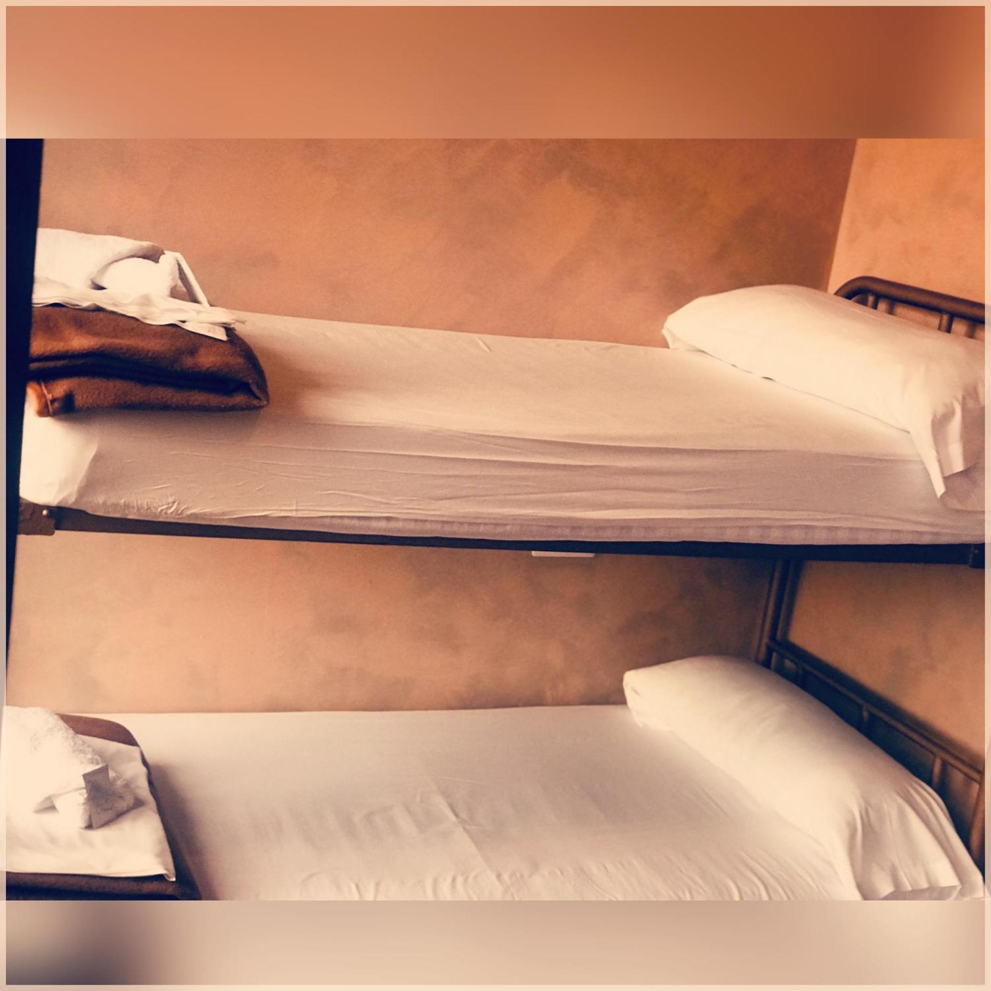 Roots&Boots Lugo Hostel Δωμάτιο φωτογραφία
